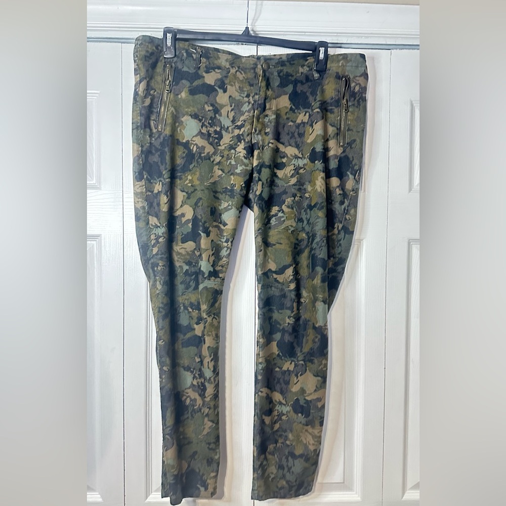 Floral Camo Print Pants